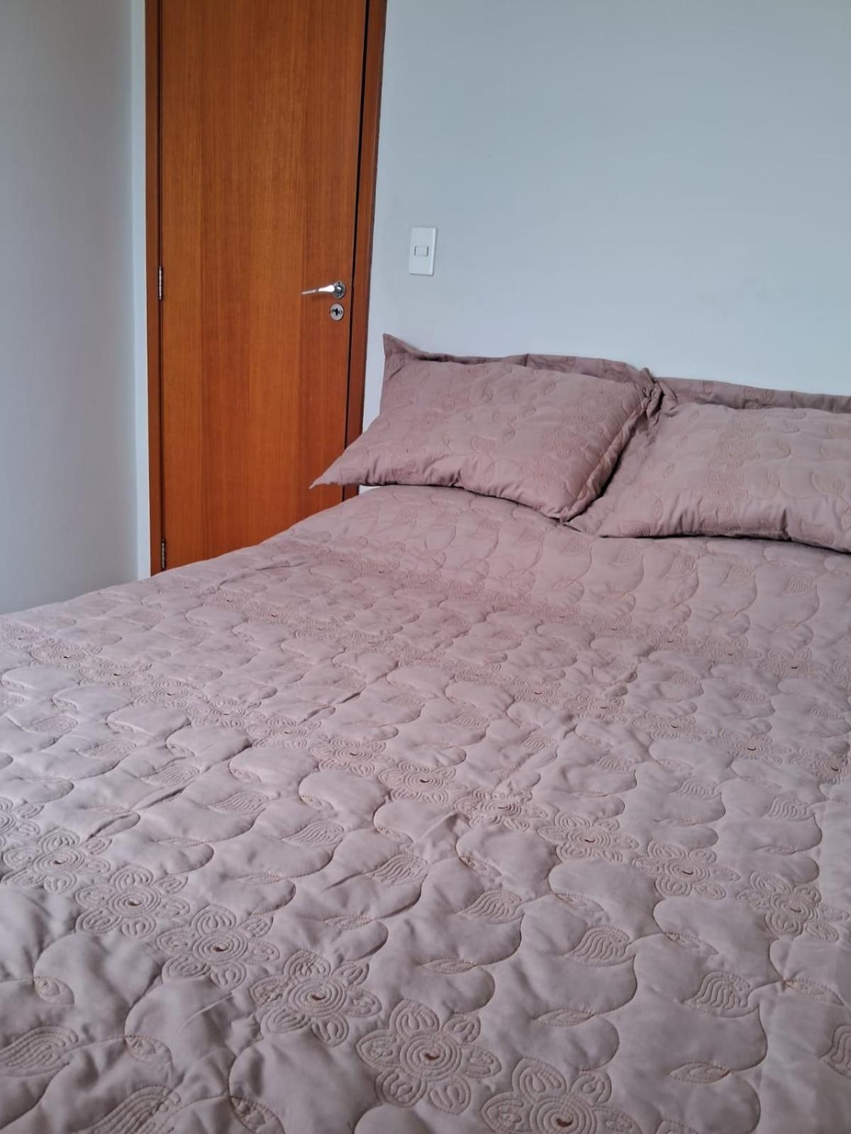 Apto Confortavel Familia Apartamento